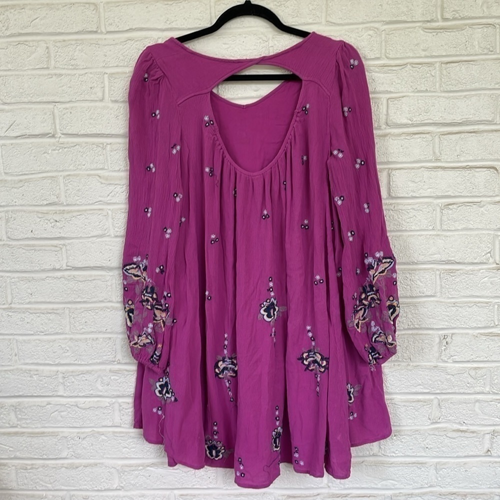 Free People Embroidered Flowy Lavender/Purple Tunic/Dress Cut out Back